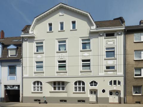 Haus mit neuer Fassade